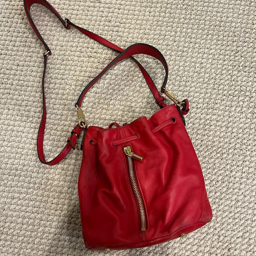 Elizabeth and James Cynnie Mini Bucket bag